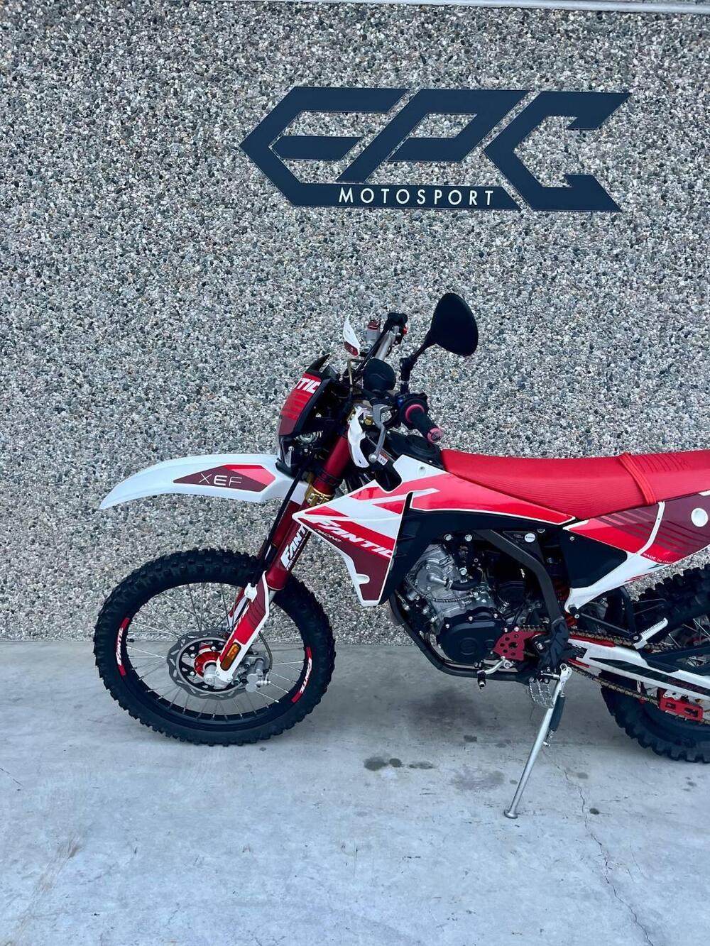 Fantic Motor XMF 125 Motard Competition 4T (2023 - 24) (4)