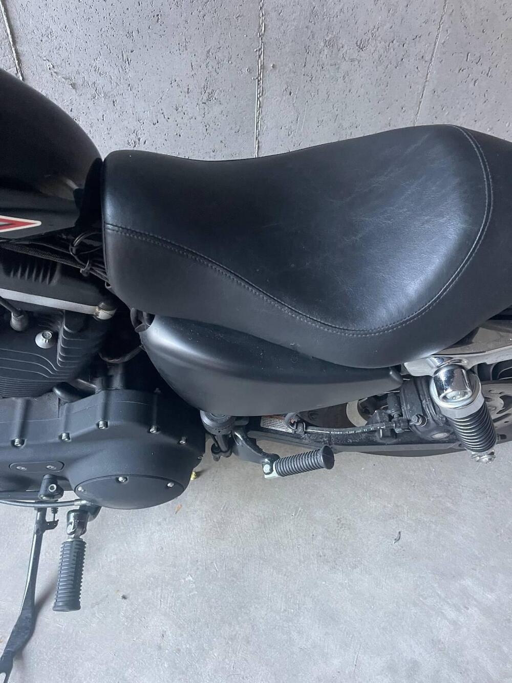 Harley-Davidson 883 R (2008 - 16) - XL 883R (2)