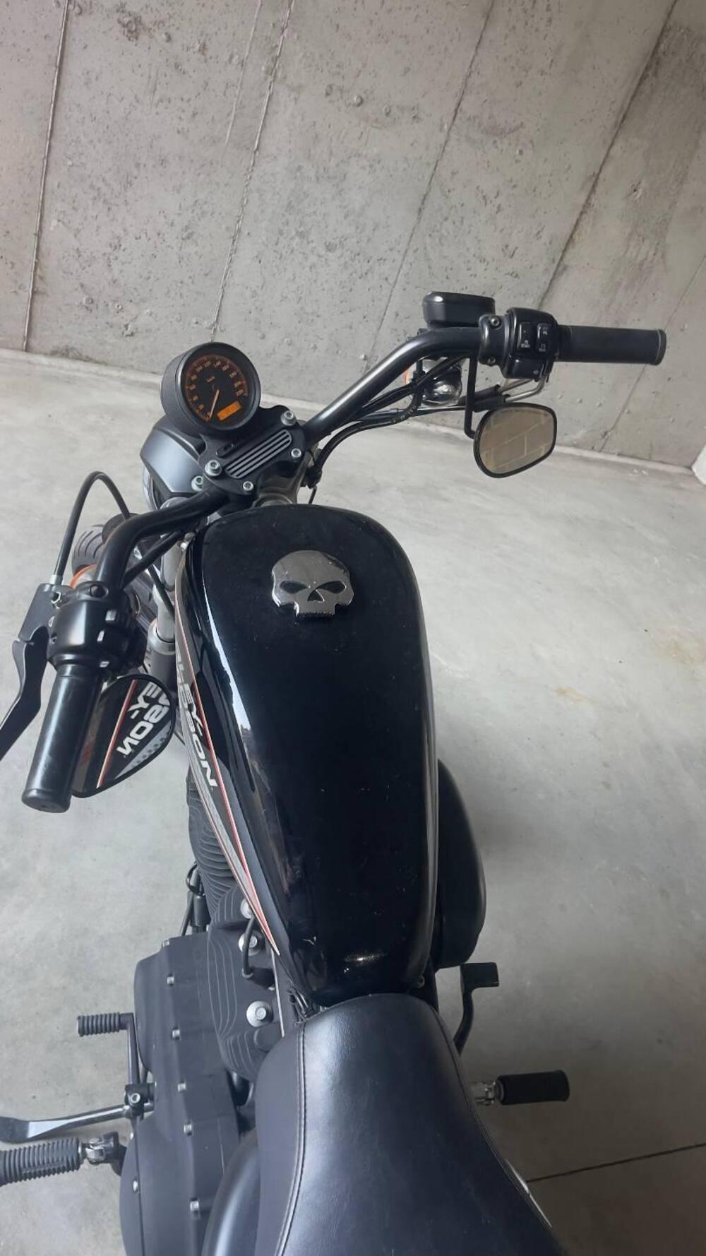 Harley-Davidson 883 R (2008 - 16) - XL 883R (11)