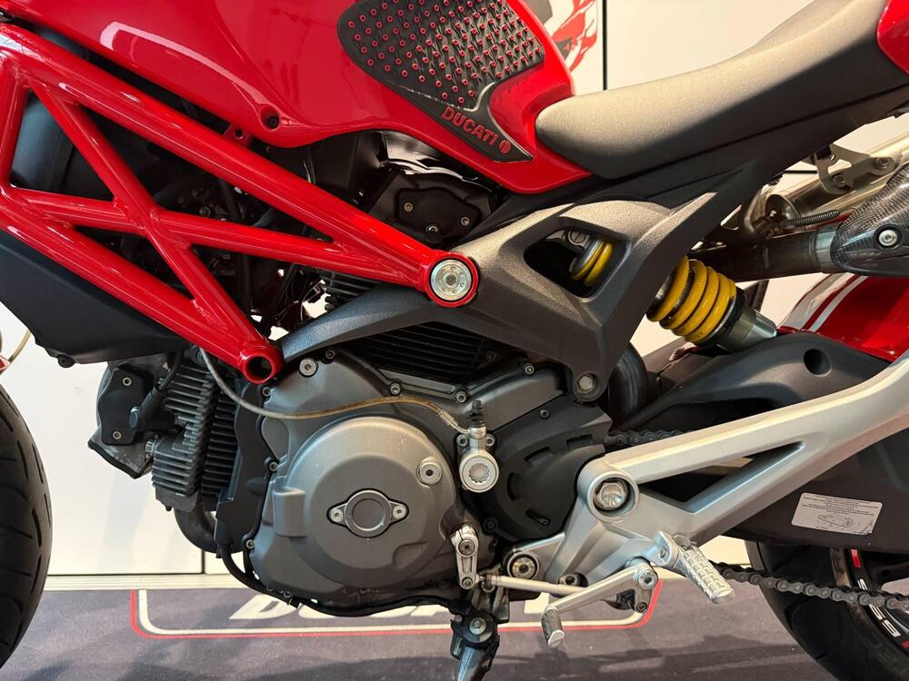 Ducati Monster 696 Plus (2007 - 14) (11)