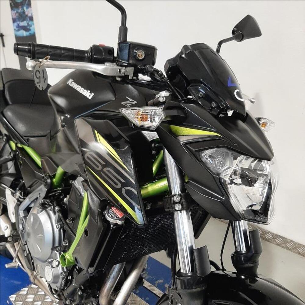 Kawasaki Z 650 (2017 - 19) (4)