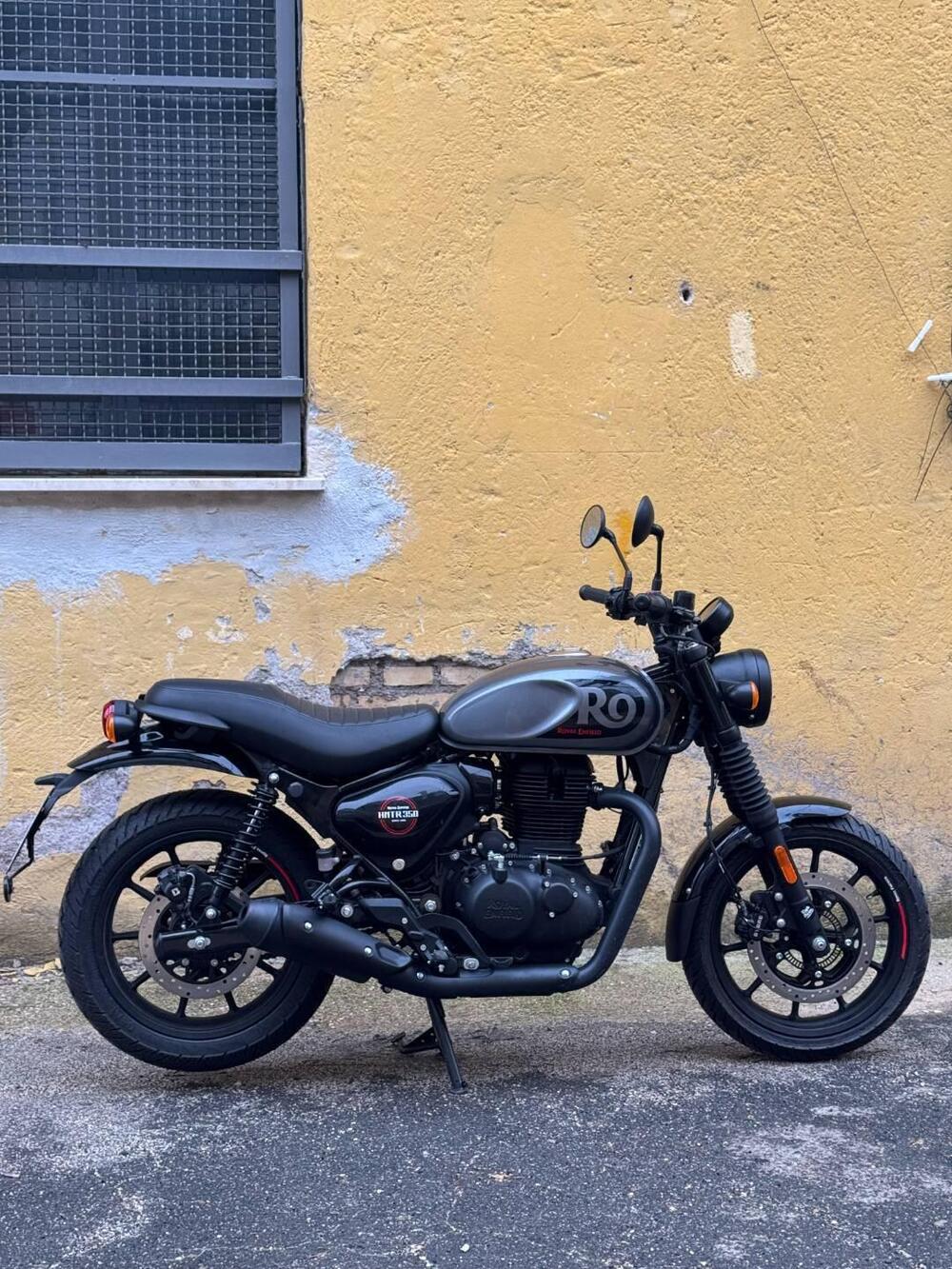 Royal Enfield HNTR 350 (2022 - 26) (4)