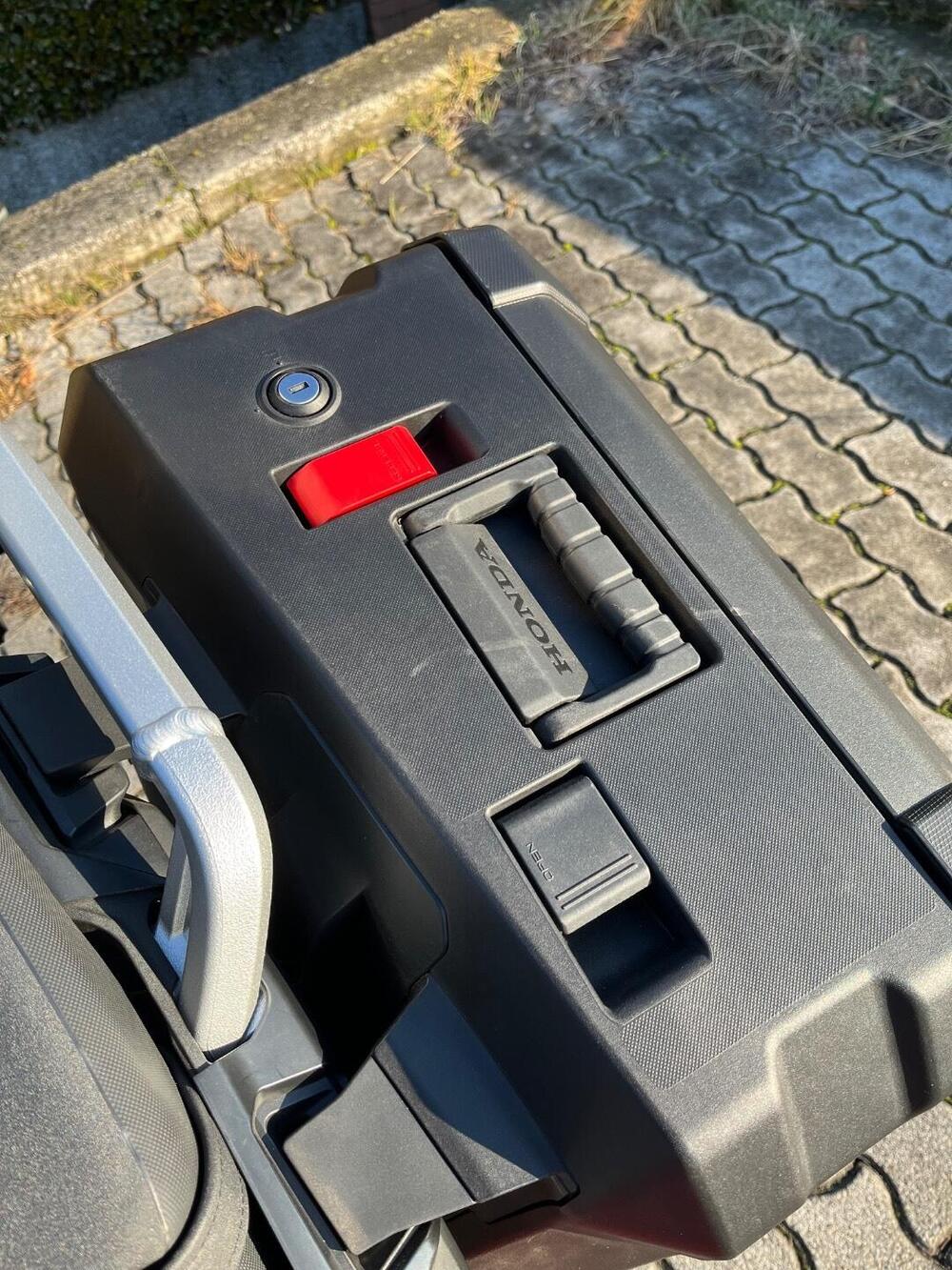 Honda Africa Twin CRF 1100L DCT (2020 - 21) (13)