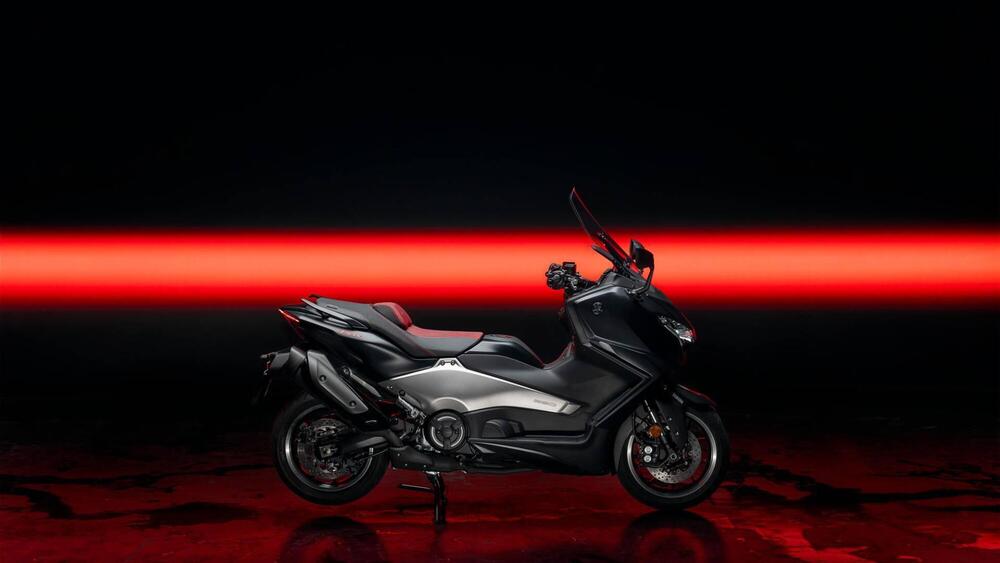 Yamaha T-Max 560 25th Anniversary (2026)