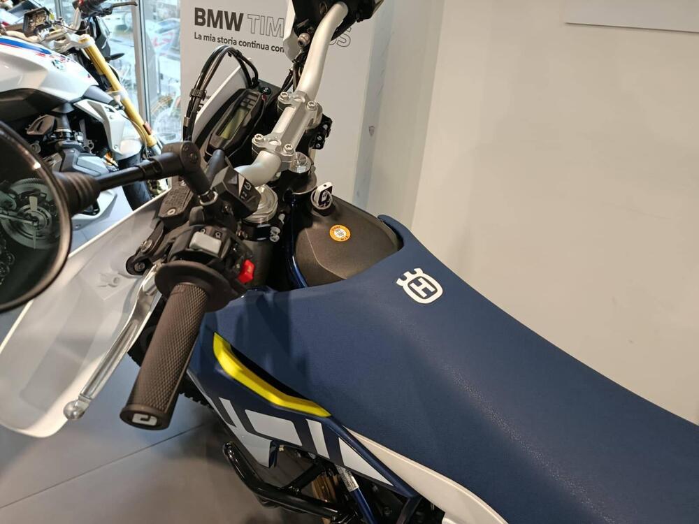 Husqvarna 701 Enduro (2023 - 25) (2)