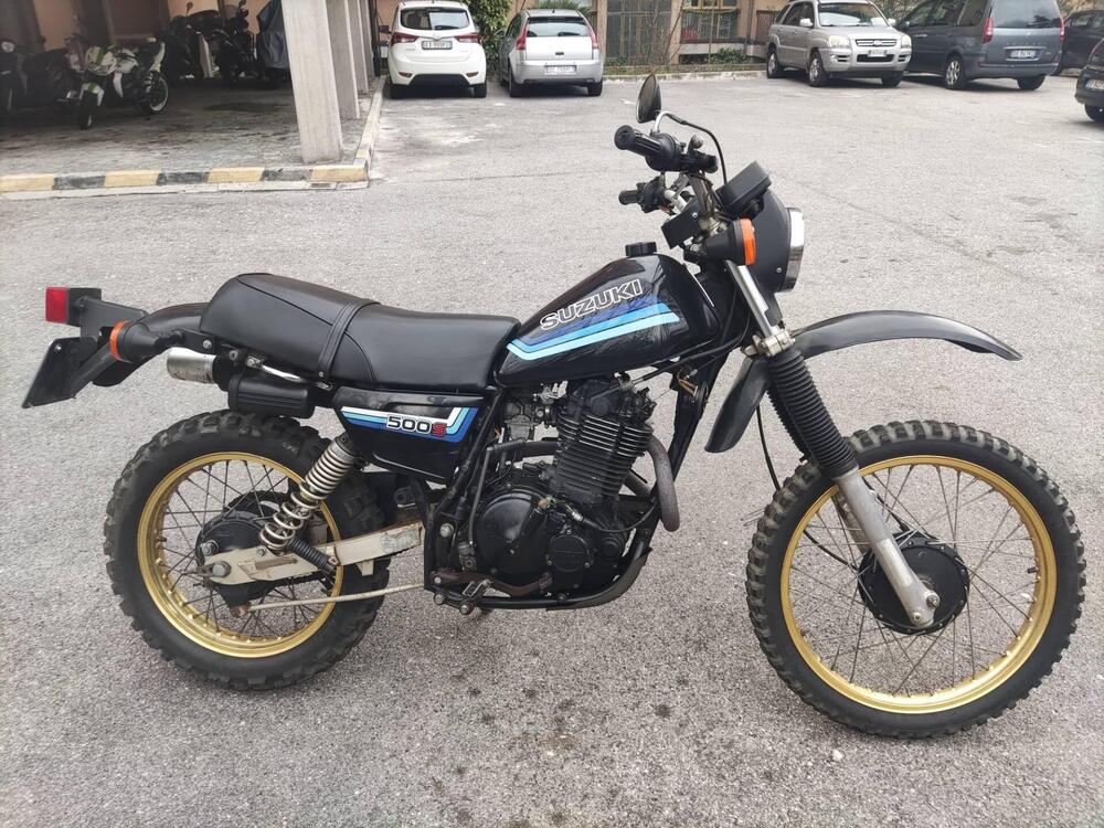 Suzuki DR 500 s (2)