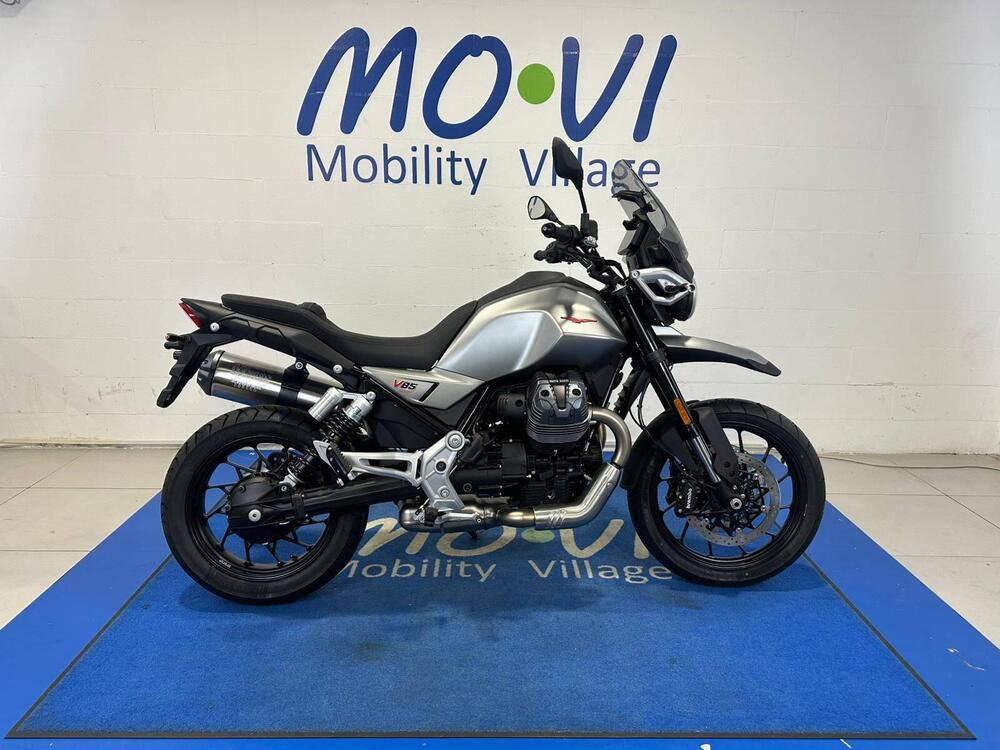 Moto Guzzi V85 Strada (2024 - 26) (9)