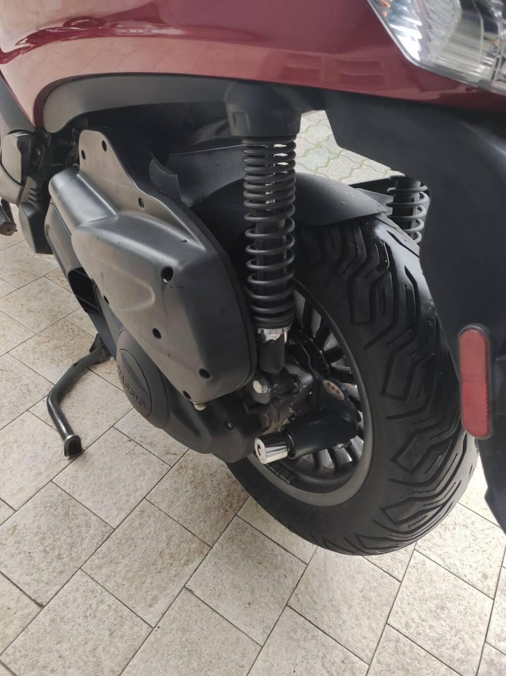 Piaggio Beverly 300 S i.e. ABS-ASR (2016 - 20) (7)