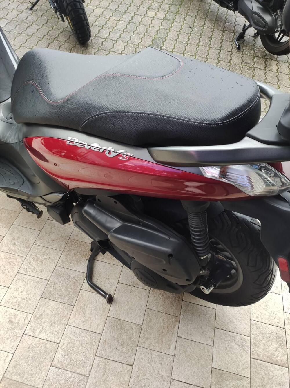 Piaggio Beverly 300 S i.e. ABS-ASR (2016 - 20) (9)