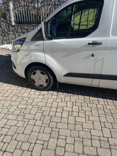 Ford Transit Custom Furgone Cabinato transit custom V710 320 2.0 ecoblue 136cv Trail L2H1 d.cab. del 2023 usata a Briaglia