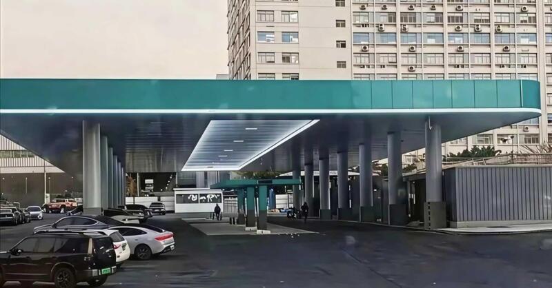 BYD riscrive le regole della ricarica elettrica: 5 minuti per 400 km