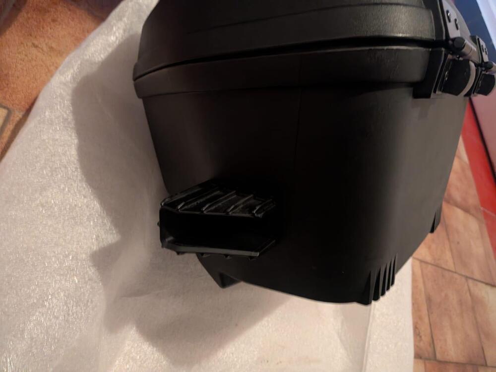 Bauletti Laterali Suzuki (5)