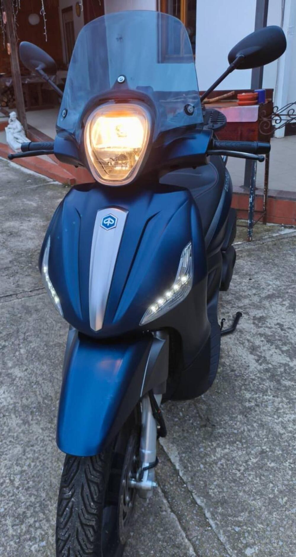 Piaggio Beverly 350 S ABS (2019 - 20) (7)