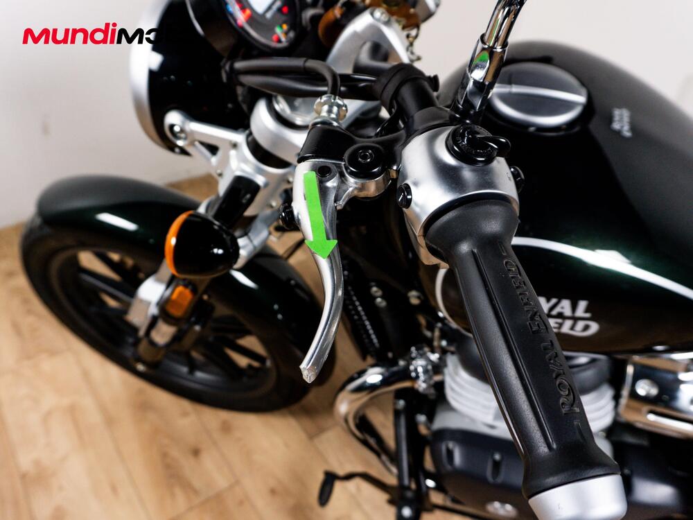 Royal Enfield Super Meteor 650 (2023 - 26) (13)