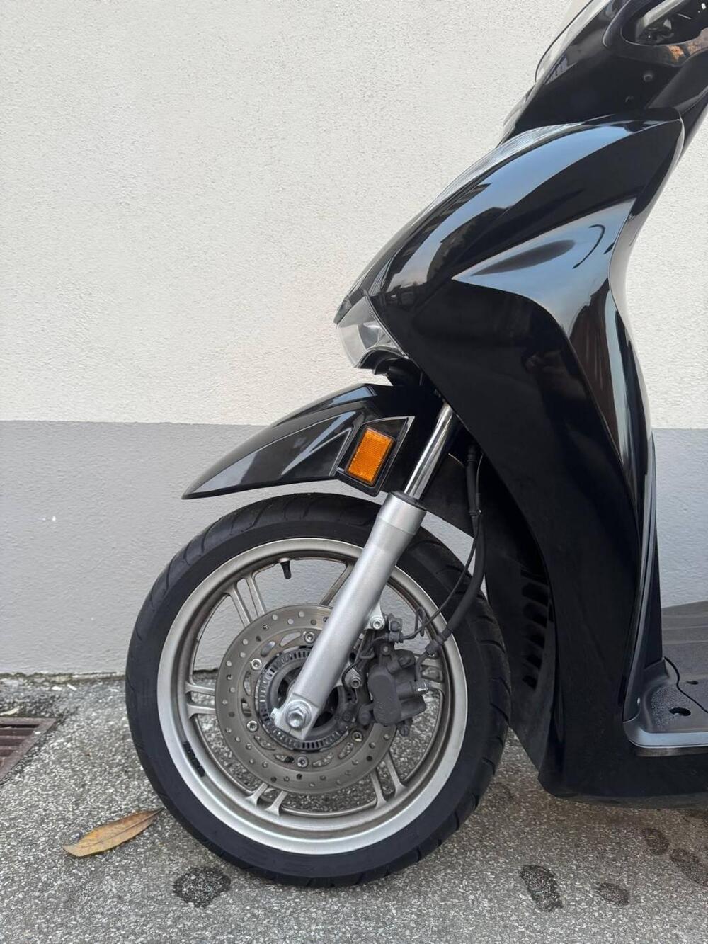 Honda SH 350 (2021 - 24) (11)