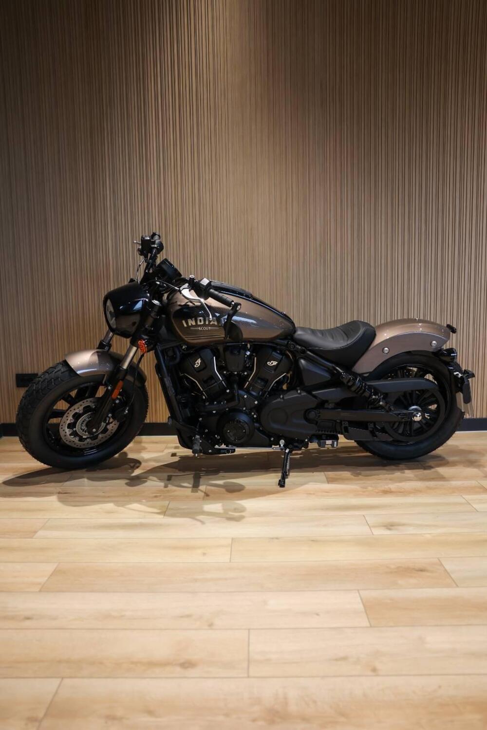 Indian Scout 1250 Bobber Limited + Tech (2025 - 26) (2)