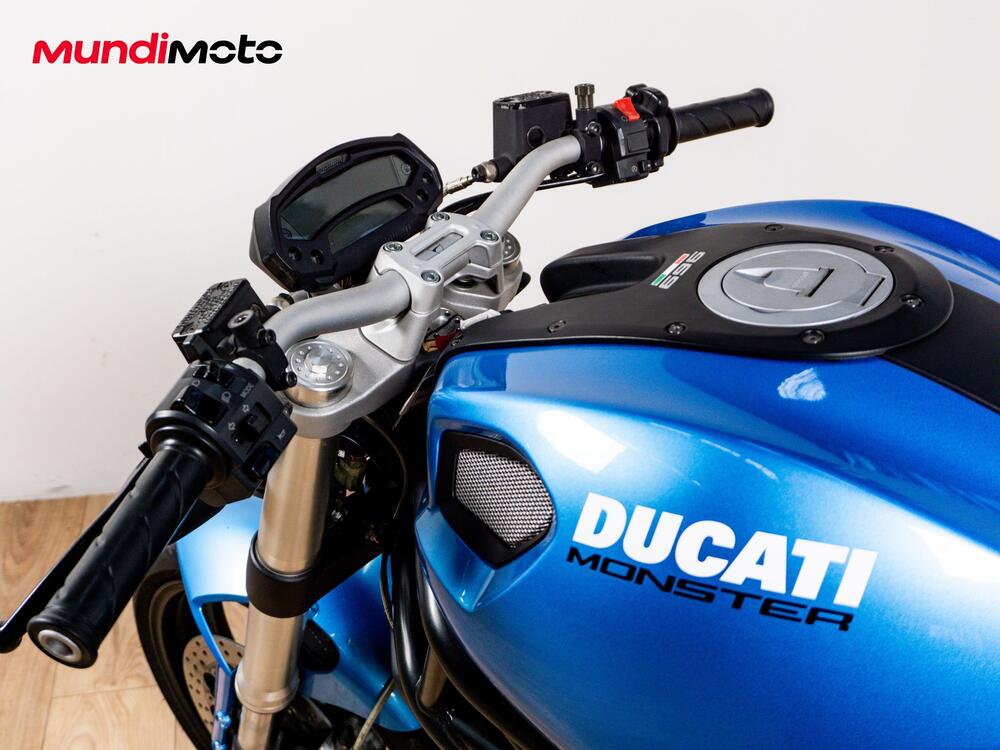 Ducati Monster 696 ABS (2009 - 14) (11)