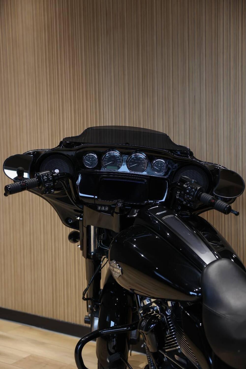 Harley-Davidson Street Glide Special (2021 - 23) (12)