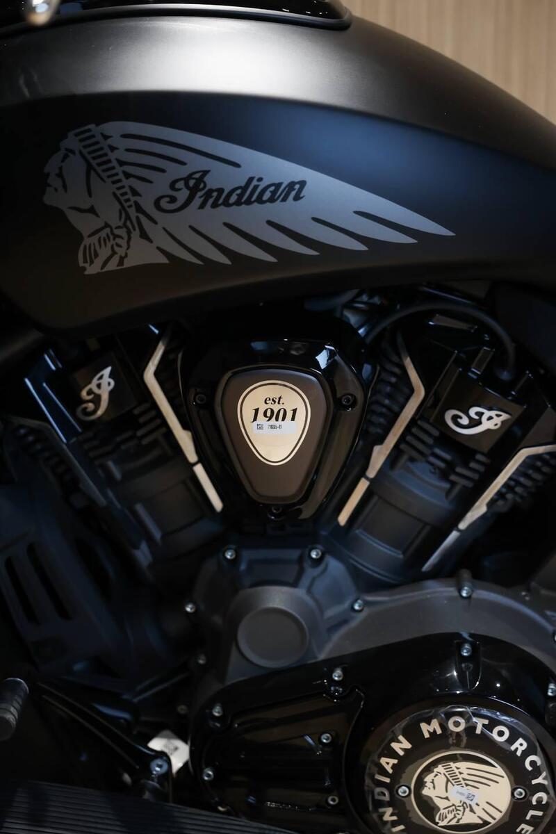 Indian Challenger 1768 Dark Horse (2021 - 25) (7)