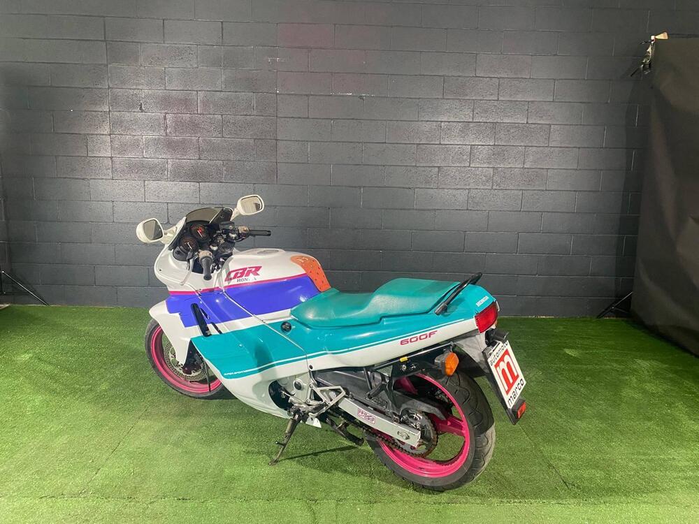 Honda CBR 600 "DA RESTAURARE" (6)