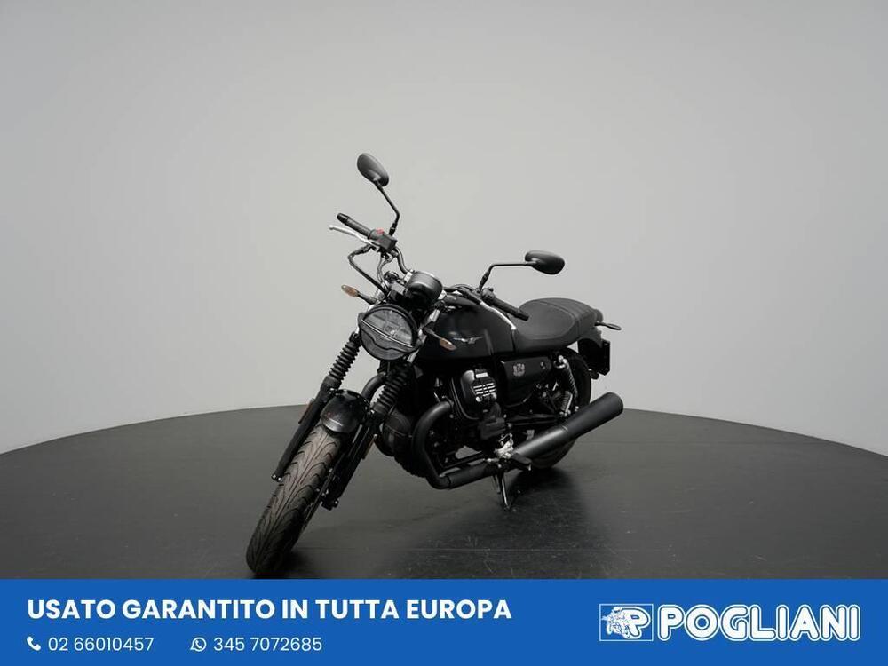 Moto Guzzi V7 III Stone (2017 - 20) (4)