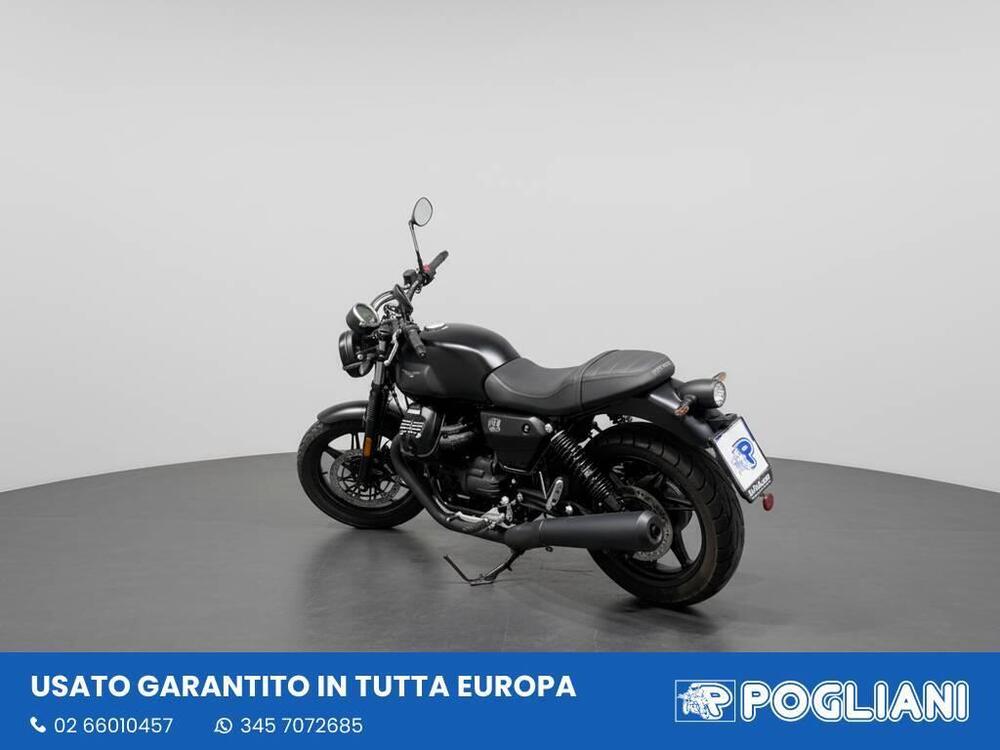Moto Guzzi V7 III Stone (2017 - 20) (7)