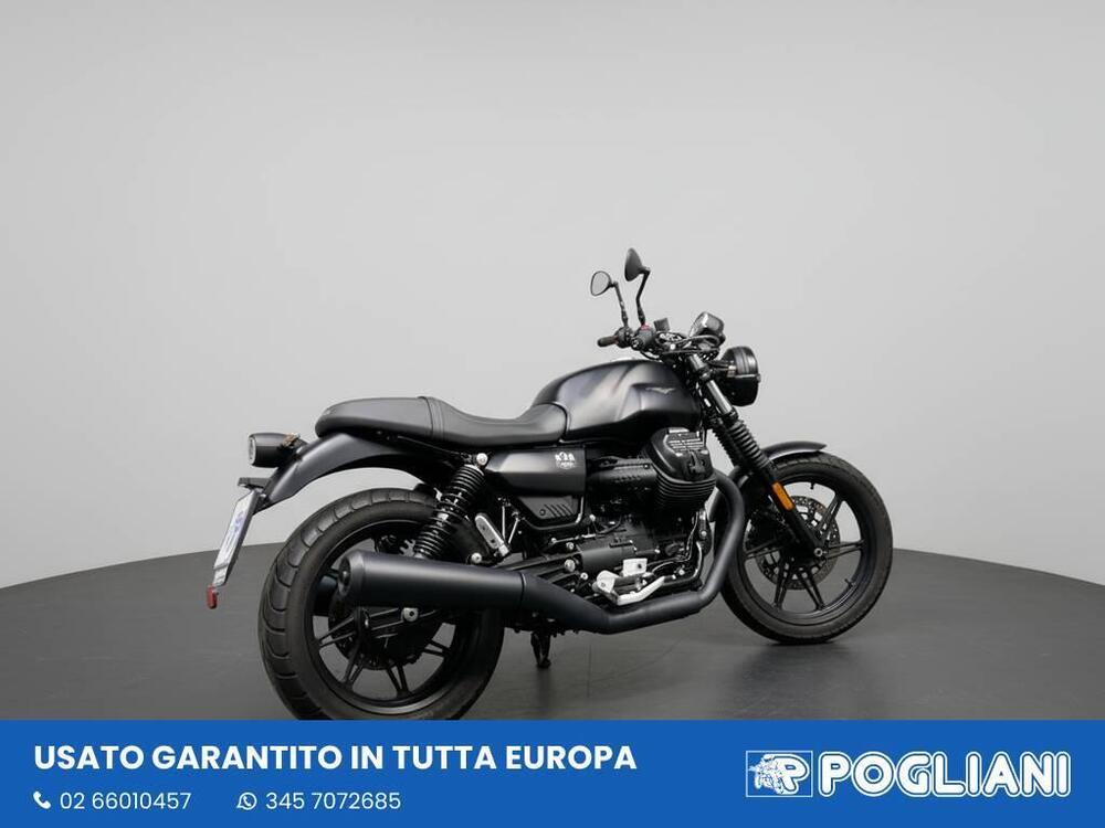 Moto Guzzi V7 III Stone (2017 - 20) (9)