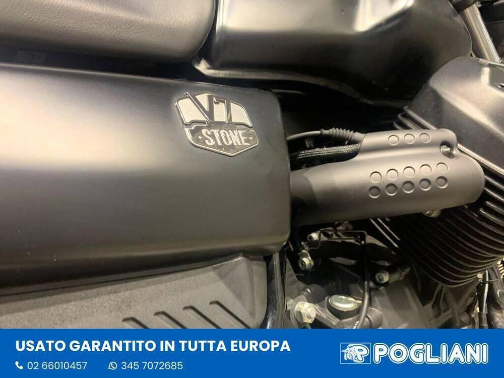 Moto Guzzi V7 III Stone (2017 - 20) (10)