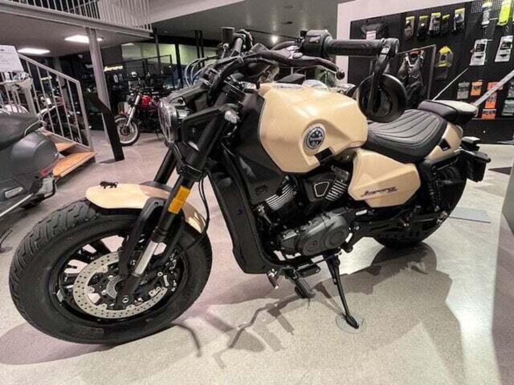 Benelli Leoncino 400 Bobber (2026) (2)