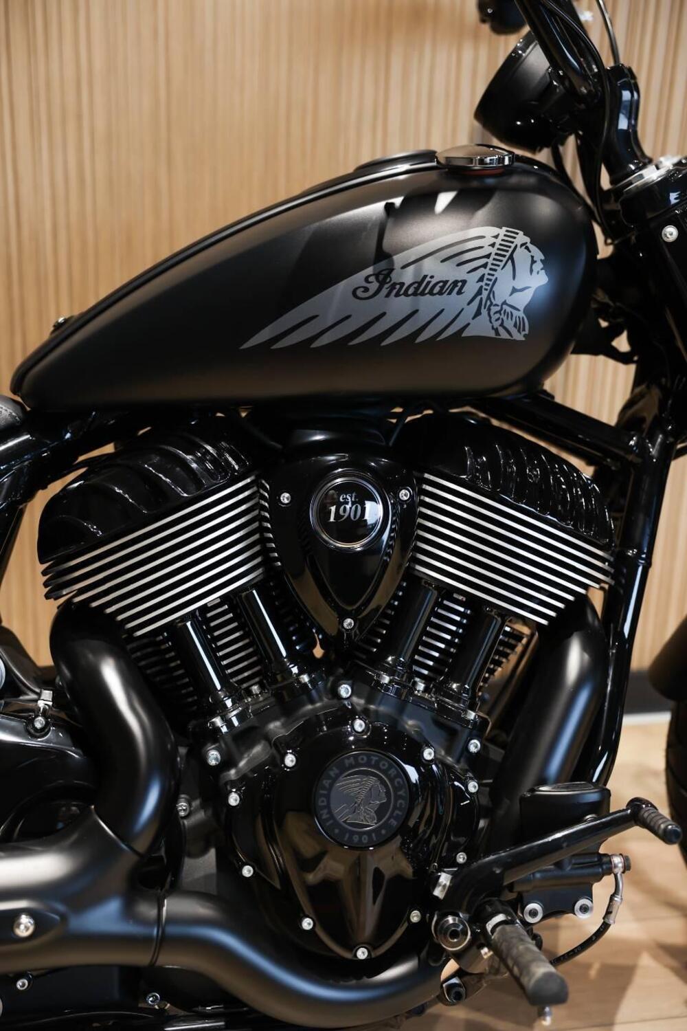 Indian Chief 1890 Bobber Dark Horse (2021 - 26) (5)