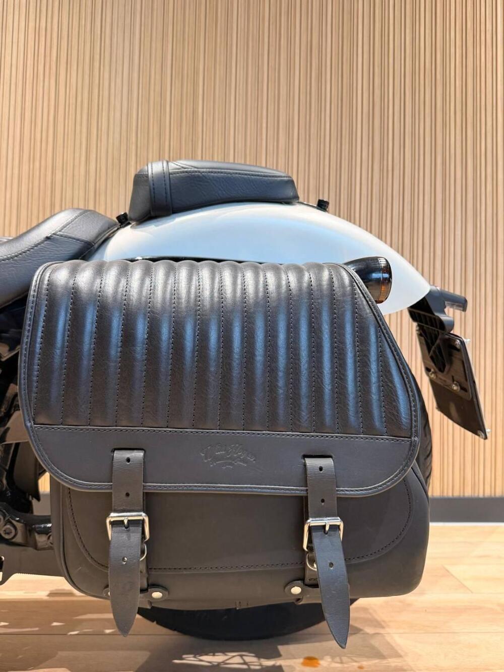 Harley-Davidson 107 Slim (2018 - 20) - FLSL (6)