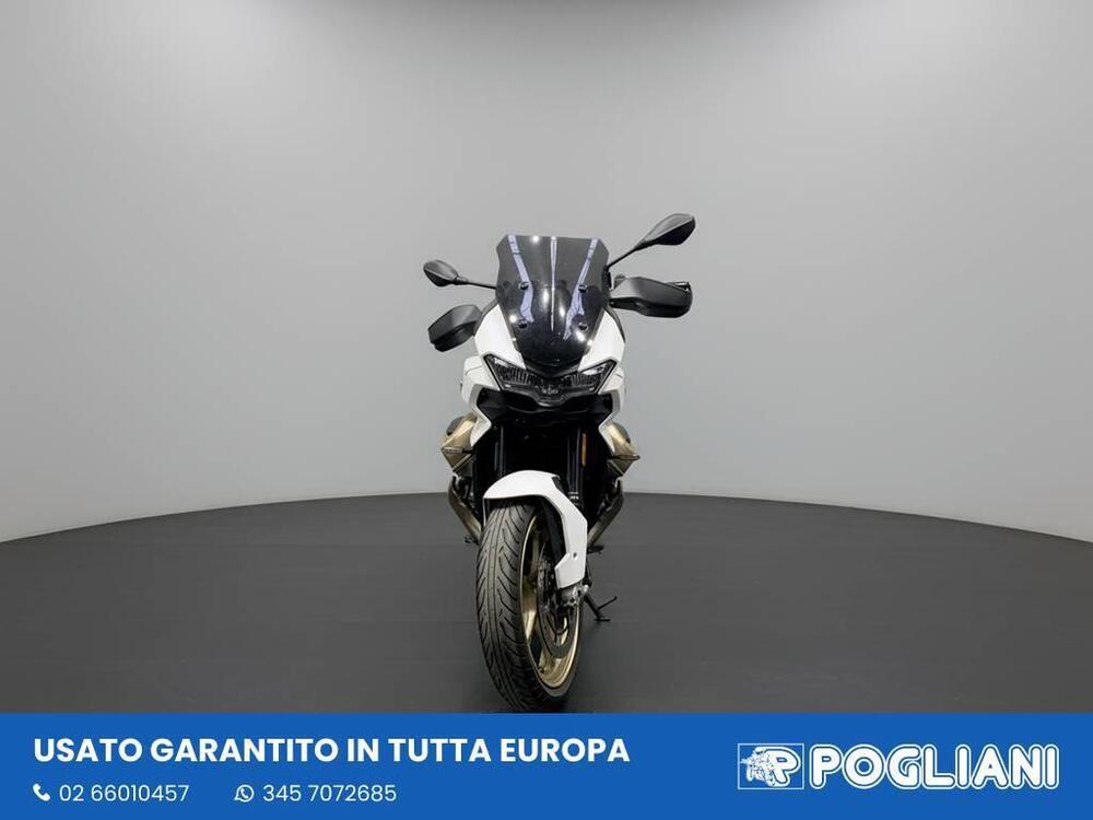 Moto Guzzi V100 Mandello (2022 - 24) (3)