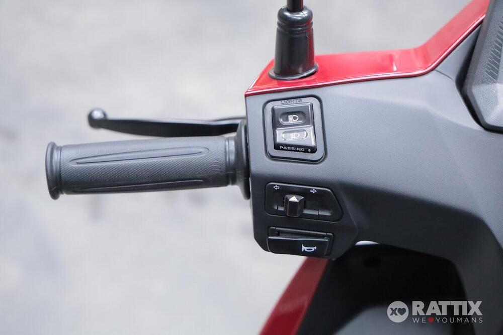 Peugeot Tweet 125 FL GT (2025 - 26) (13)