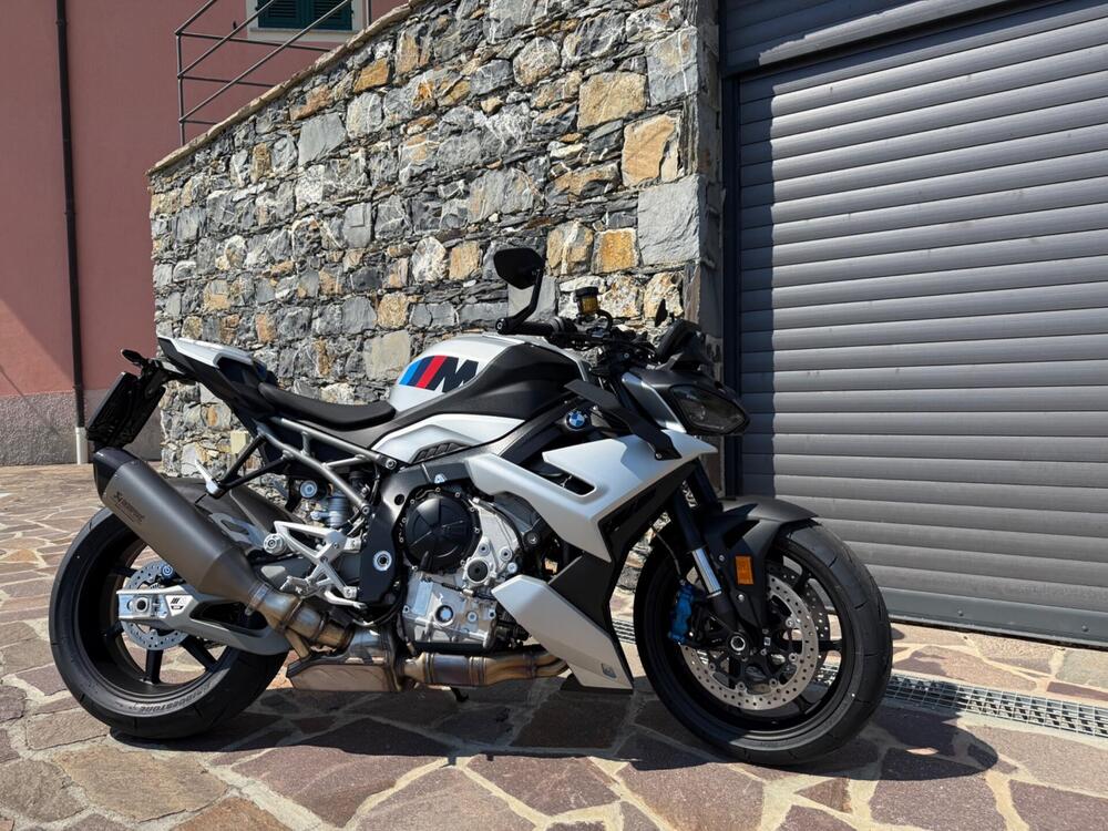 Bmw M 1000 R (2025 - 26) (3)