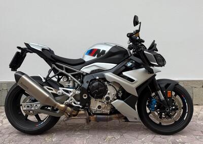 Bmw M 1000 R (2025 - 26) usata