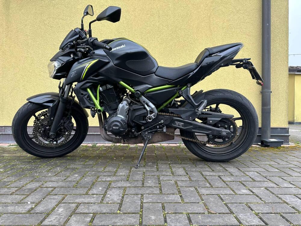 Kawasaki Z 650 (2017 - 19) (4)