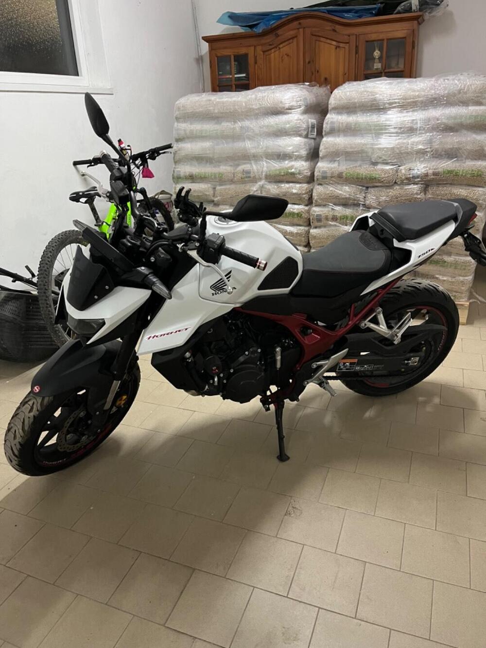 Honda CB 750 Hornet (2025) (6)