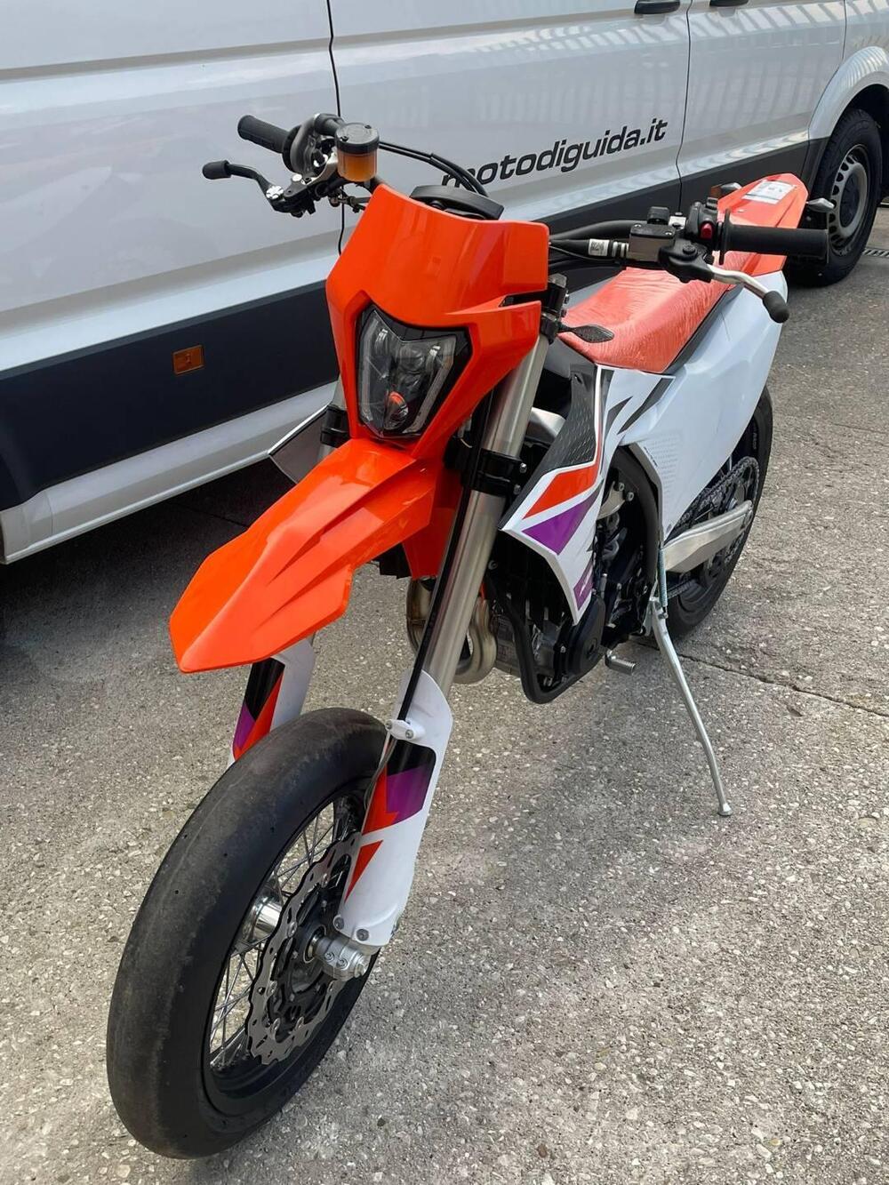 KTM 450 SMR (2025) (3)