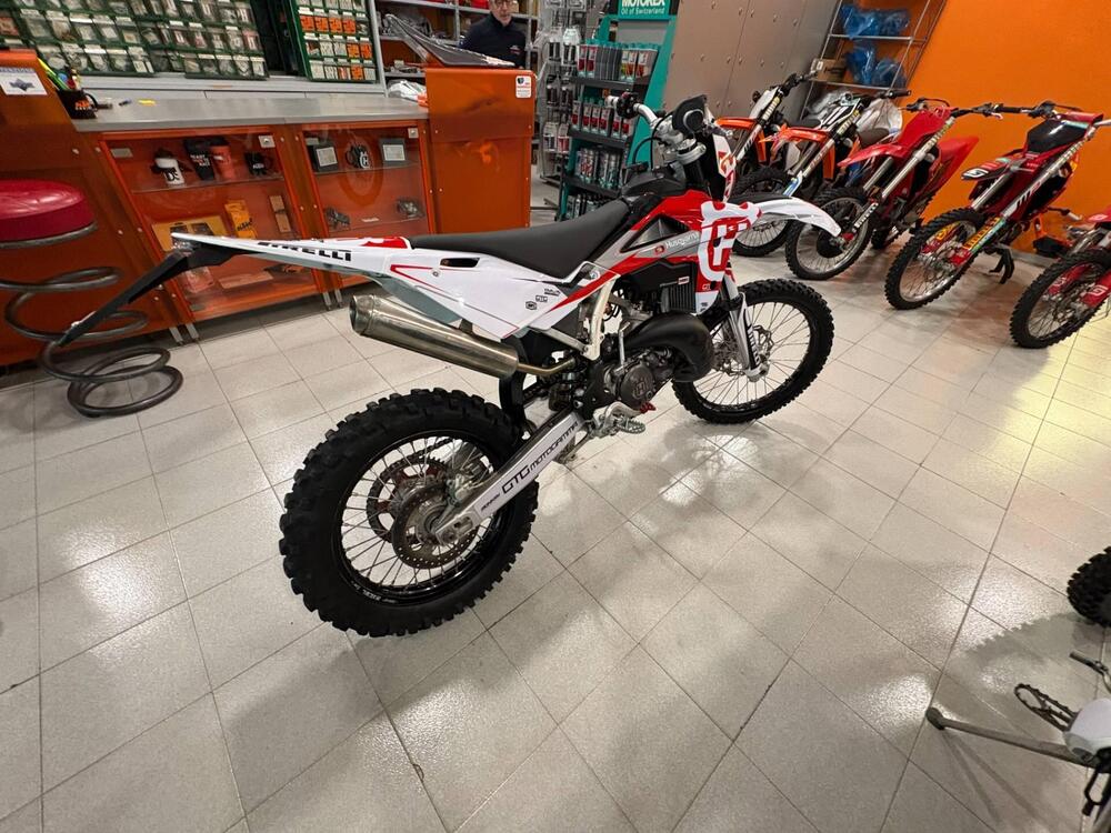 Husqvarna WR 125 (2011) (2)