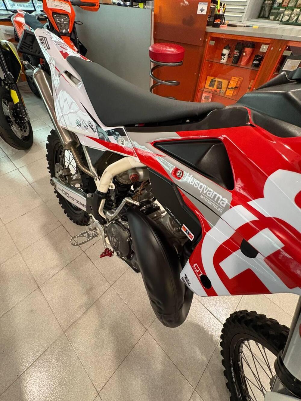 Husqvarna WR 125 (2011) (5)