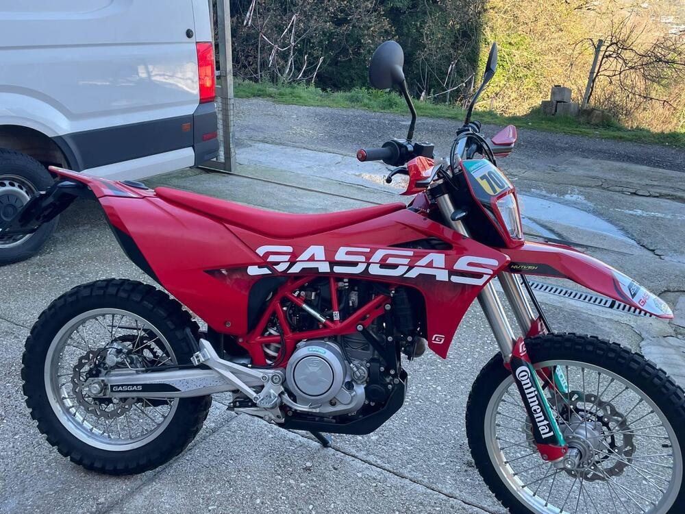 GASGAS ES 700 (2022 - 26) (2)