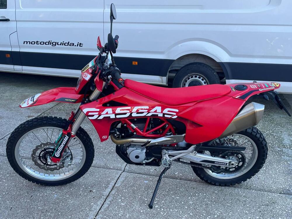 GASGAS ES 700 (2022 - 26) (4)