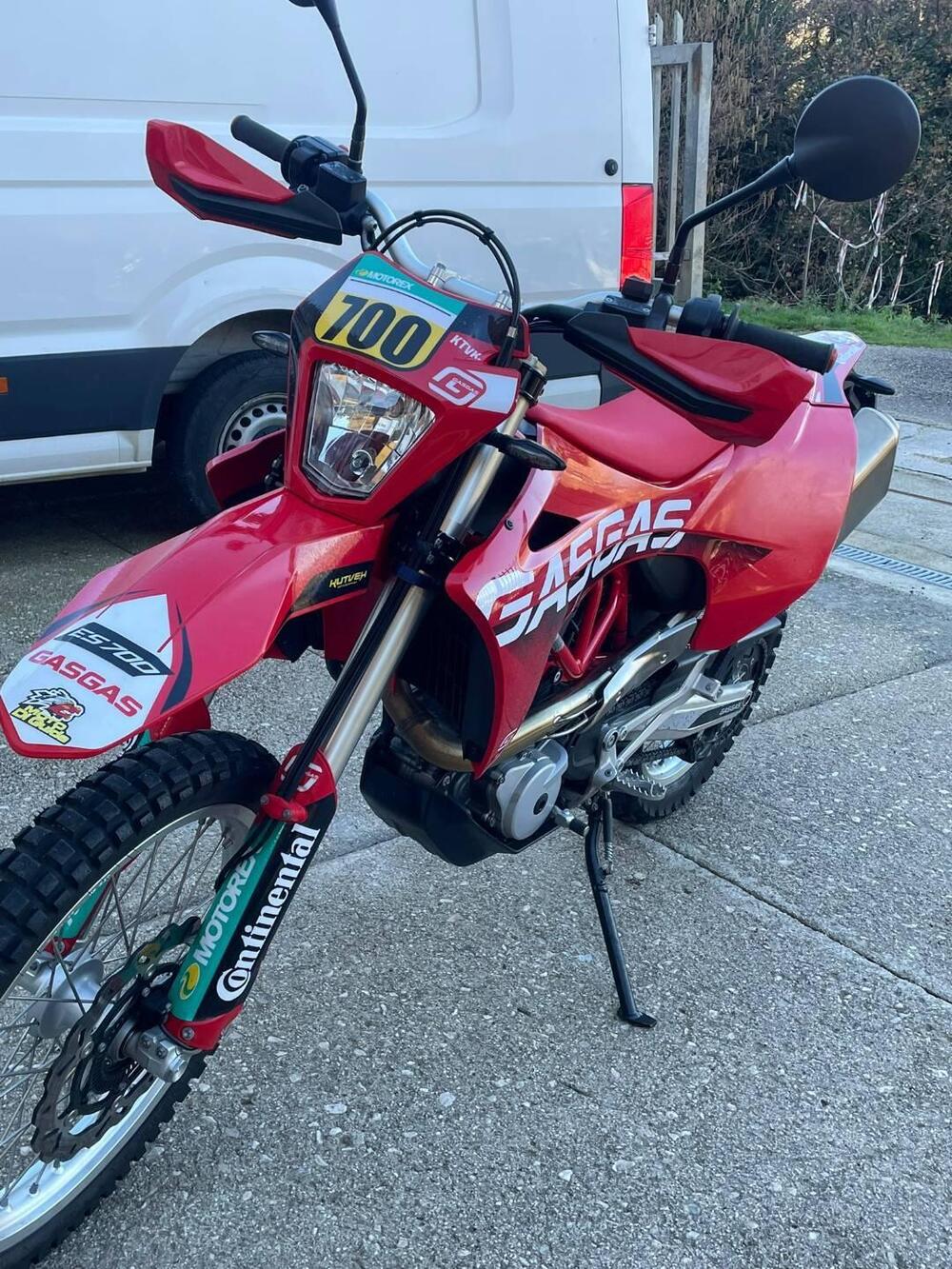 GASGAS ES 700 (2022 - 26) (5)