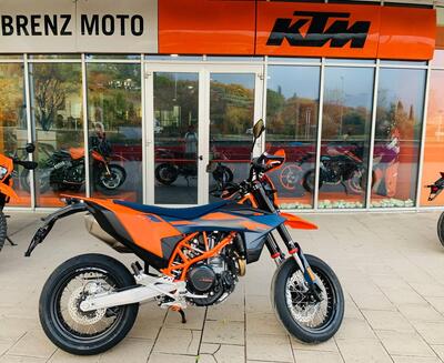 KTM 690 SMC R (2026) nuova