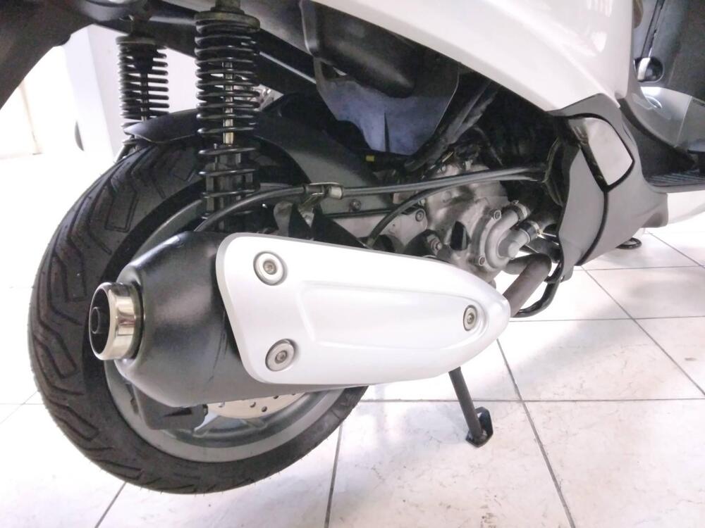 Piaggio Mp3 300 ie Business LT ABS (2014 - 16) (8)