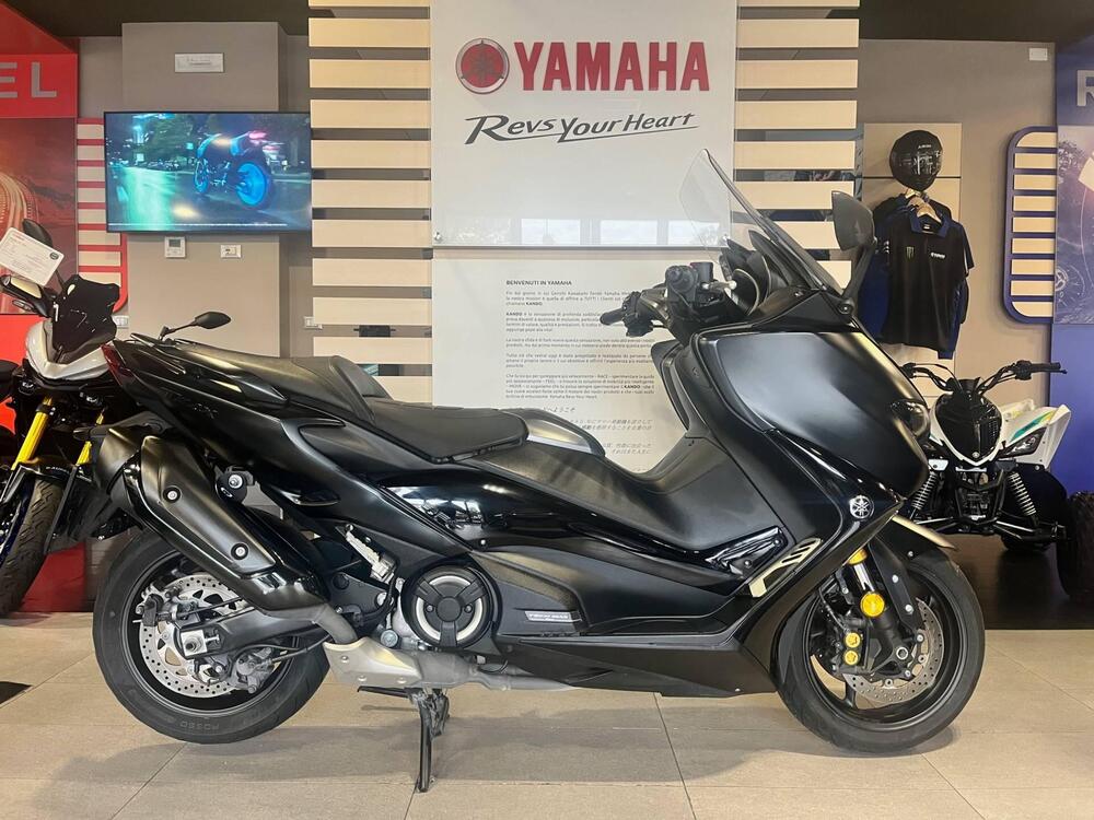 Yamaha T-Max 560 Tech Max (2021) (2)