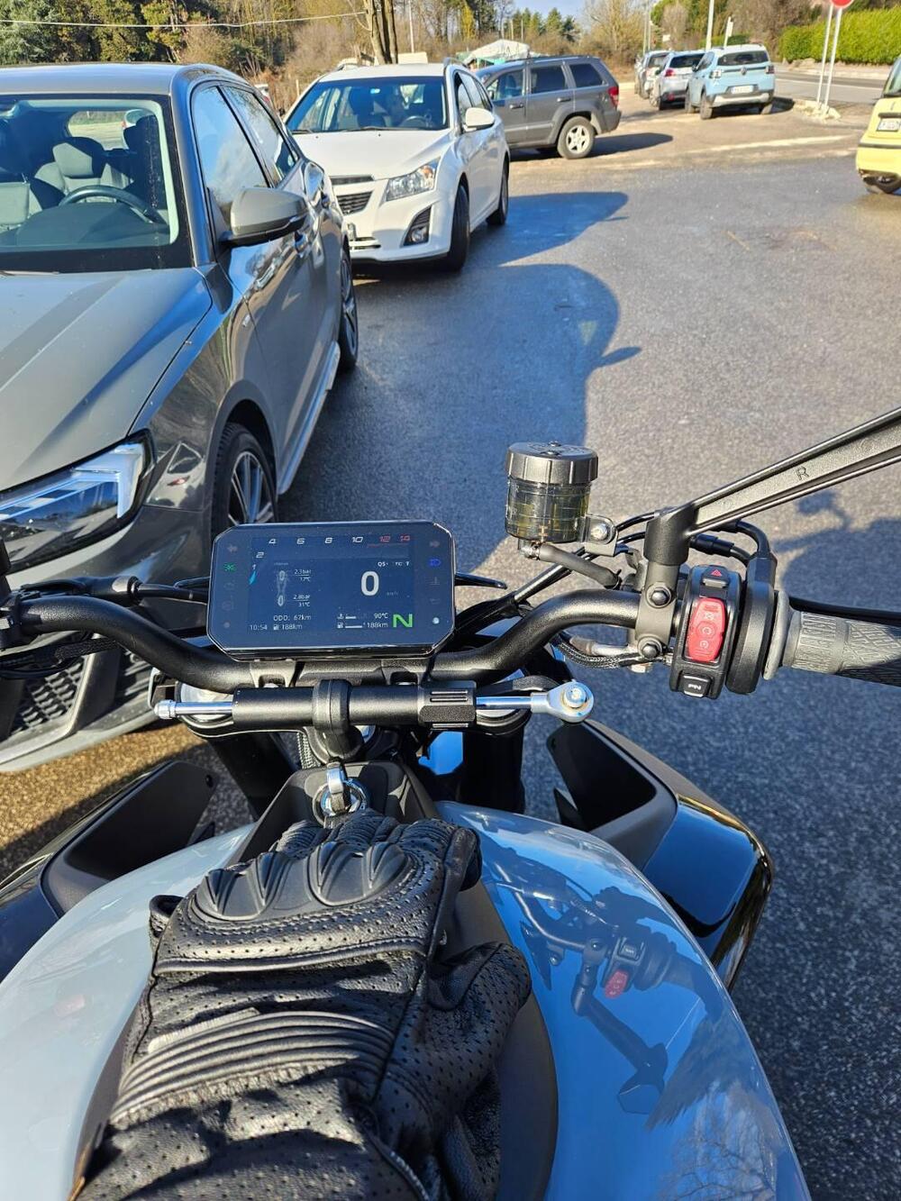 CFMOTO 675NK (2025 - 26) (4)