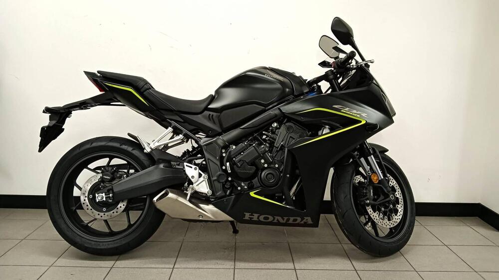 Honda CBR 650 R E-Clutch (2024 - 26) (4)