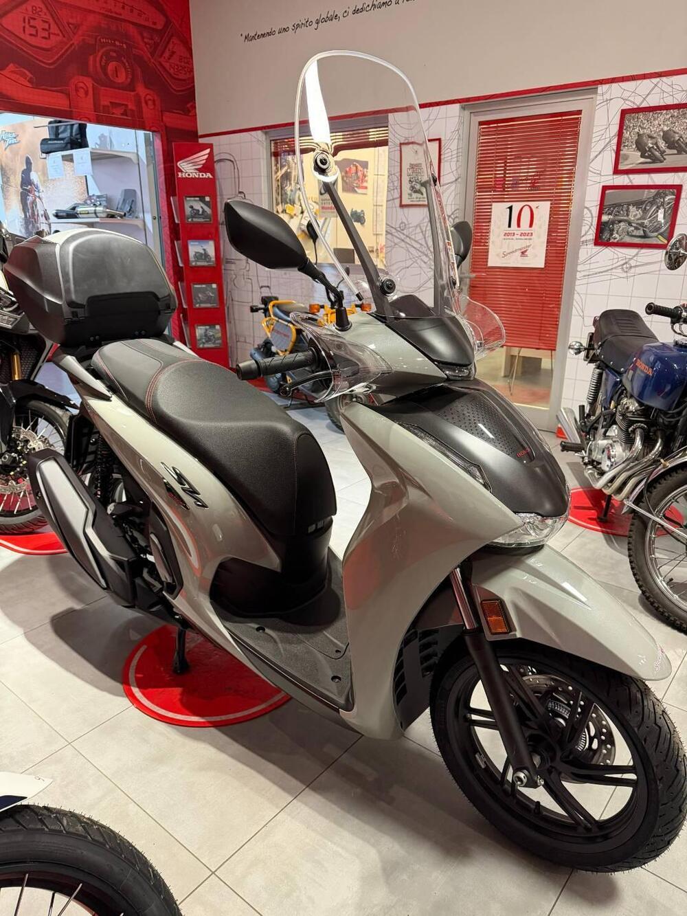 Honda SH 350i Sport (2025 - 26) (4)