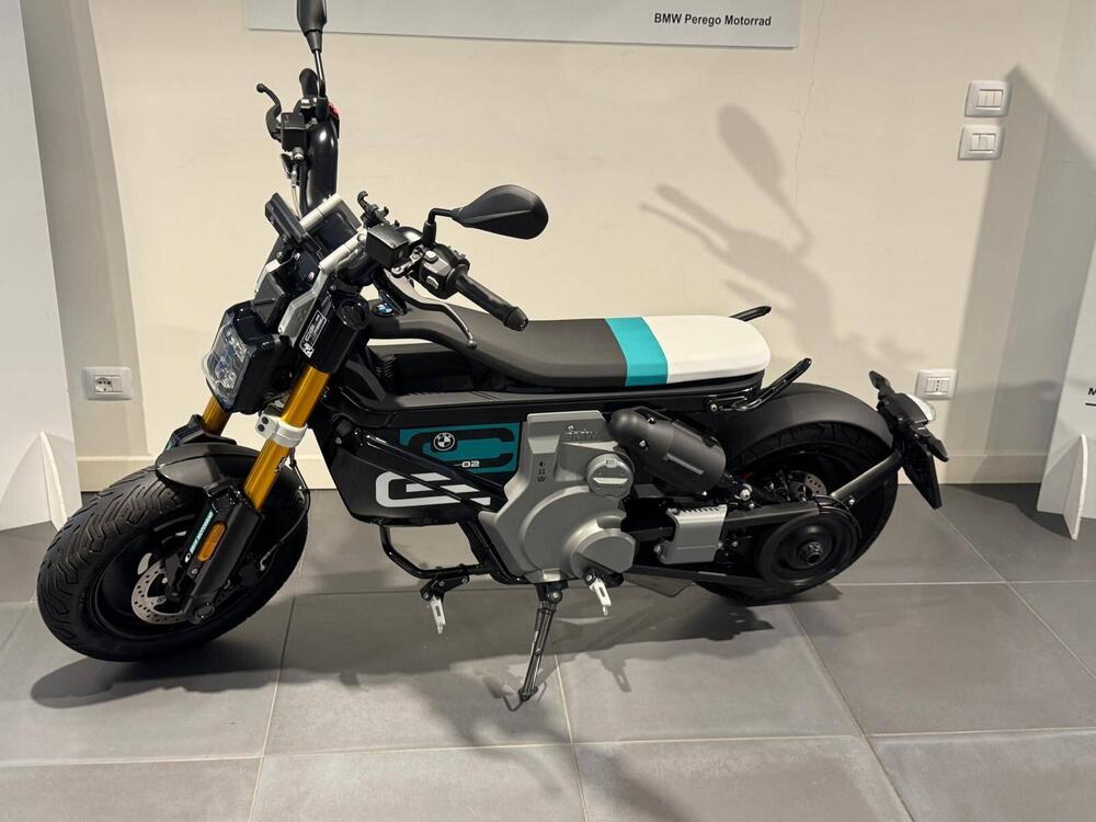 Bmw CE 02 (2024 - 26) (4)